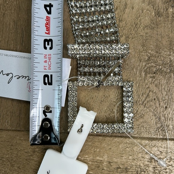 True Love rhinestone with silver accent belt.  NWT - Picture 4 of 6